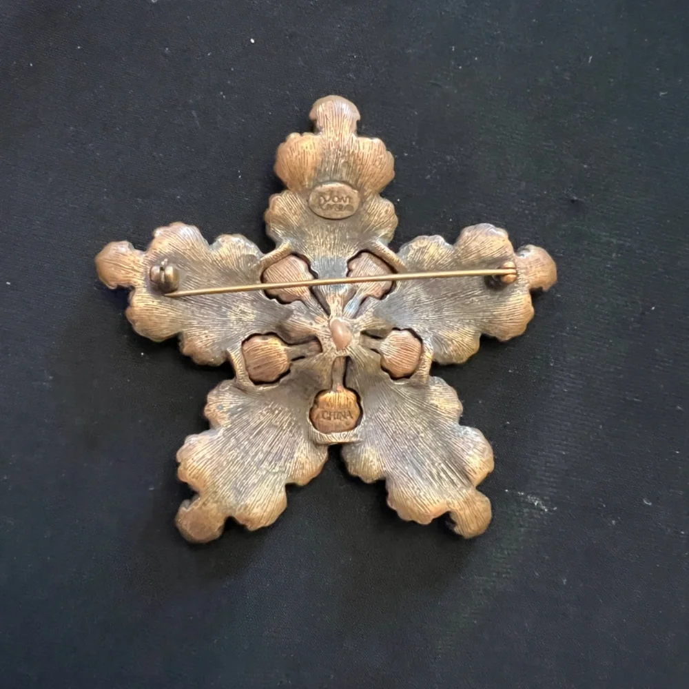 pin - Picture 2 of 2